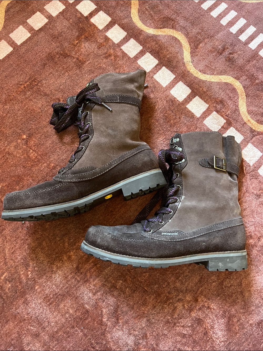 Vintage Patagonia Women’s Suede work boots